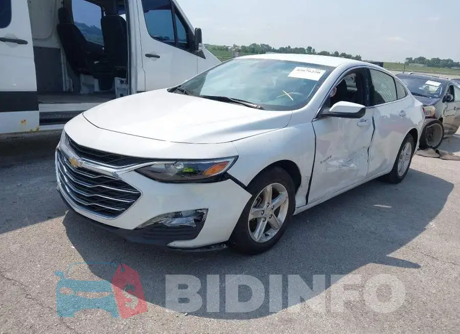 1G1ZD5ST3PF240868 Photo# 2