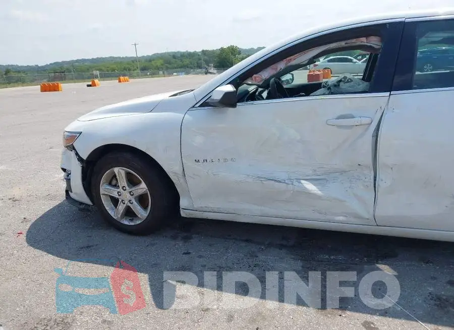 1G1ZD5ST3PF240868 Photo# 6