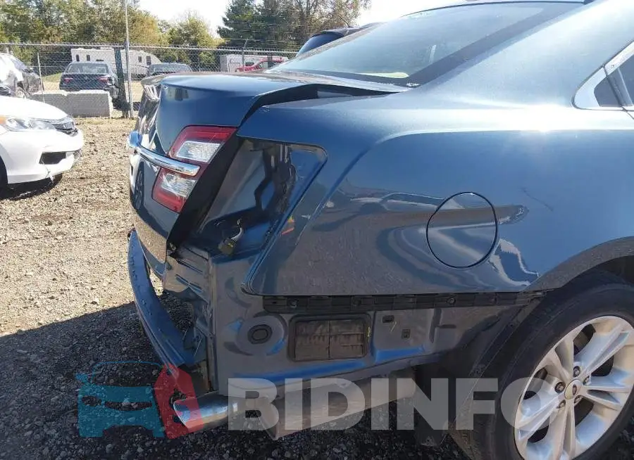 1FAHP2D89JG123157 Photo# 19