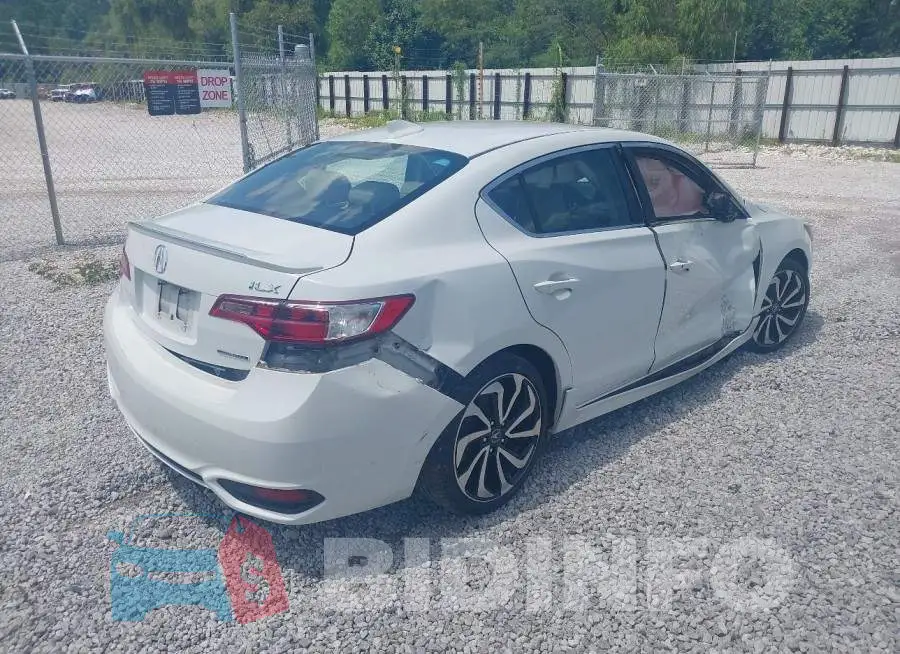 19UDE2F43JA007028 Photo# 4