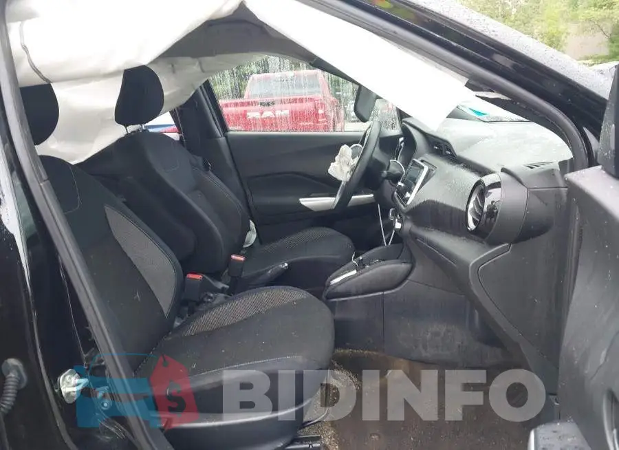3N1CP5CU3JL540423 Photo# 5