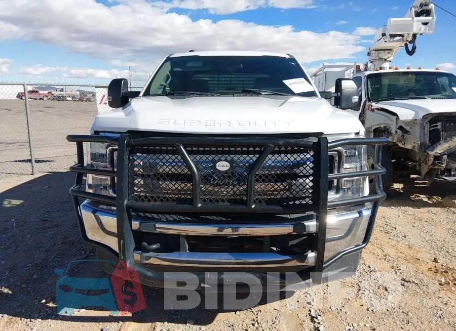 1FT7W2BT1JEB38778 Photo# 13