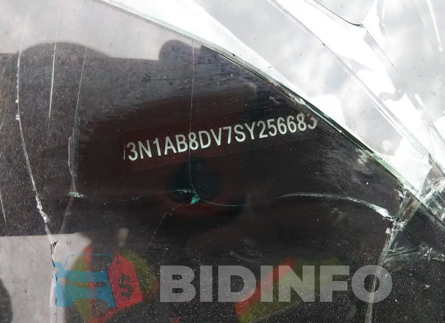 3N1AB8DV7SY256683 Photo# 9