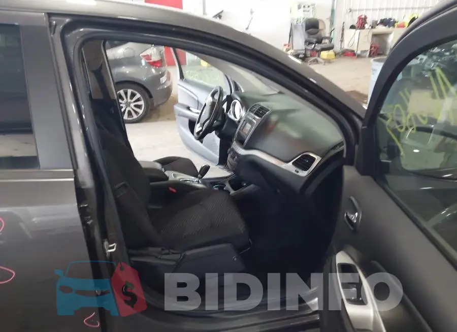 3C4PDCAB3LT260677 Photo# 5