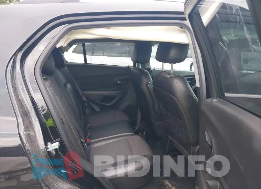 KL7CJPSB3LB038541 Photo# 8