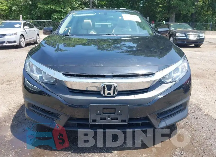19XFC2F73HE222455 Photo# 6