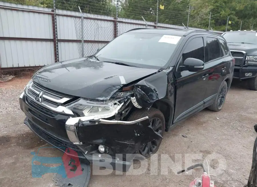 JA4AD3A35JZ052041 Photo# 2