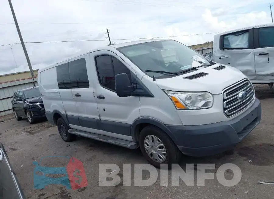 1FTYR1ZM8JKB17352 Photo# 13