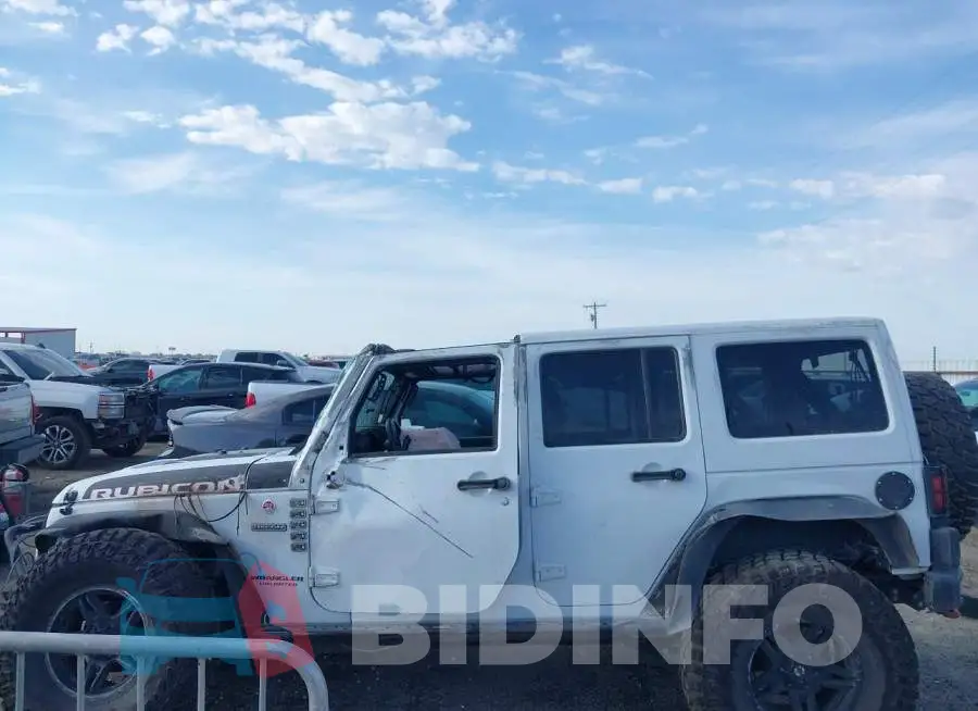 1C4BJWFG4HL619935 Photo# 15