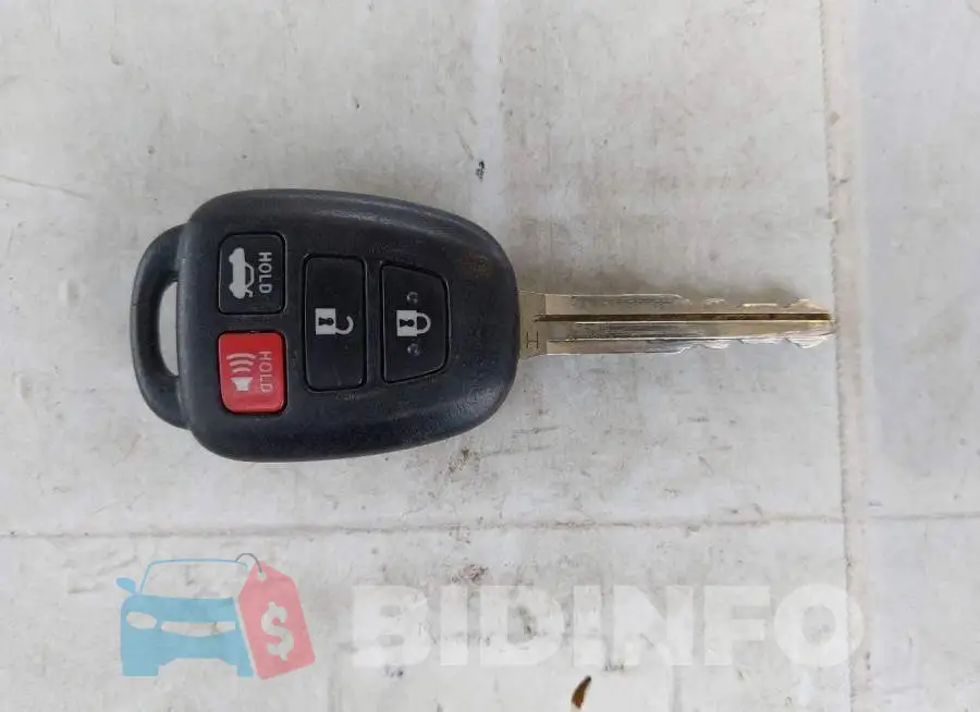 2T1BURHE2GC610001 Photo# 11
