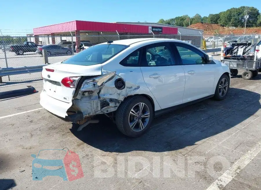 1FADP3F29JL267702 Photo# 4