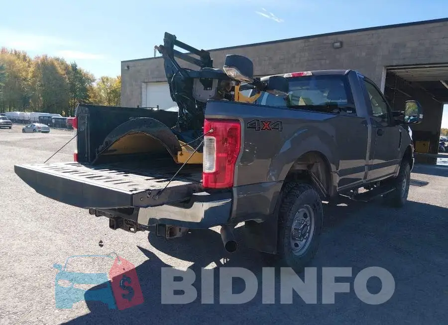 1FTBF2B60KED43739 Photo# 4