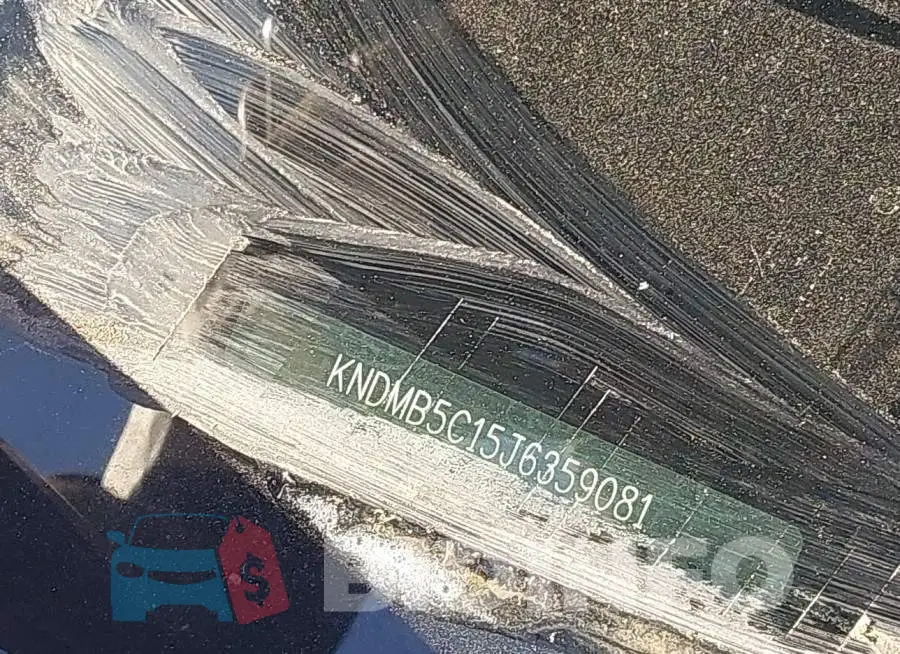 KNDMB5C15J6359081 Photo# 17