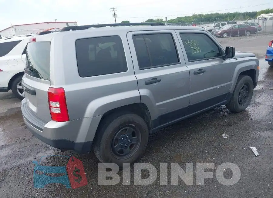 1C4NJPBA2GD528708 Photo# 4