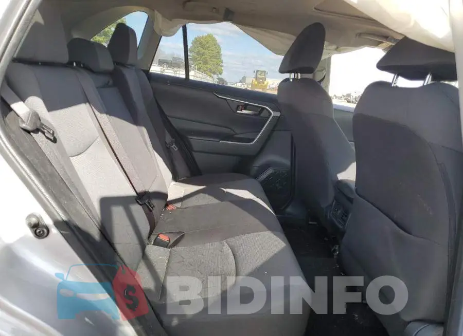 JTMW1RFV8KD018868 Photo# 11