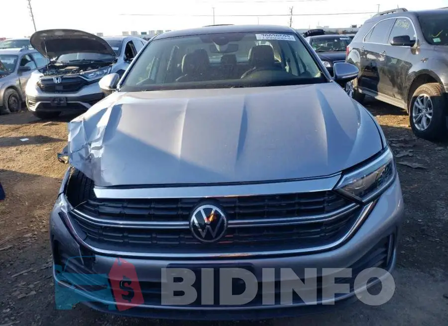 3VWGM7BU4NM026307 Photo# 5