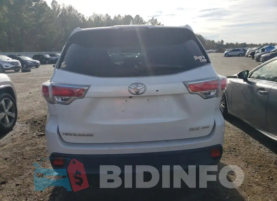 5TDJKRFH1FS127118 Photo# 6