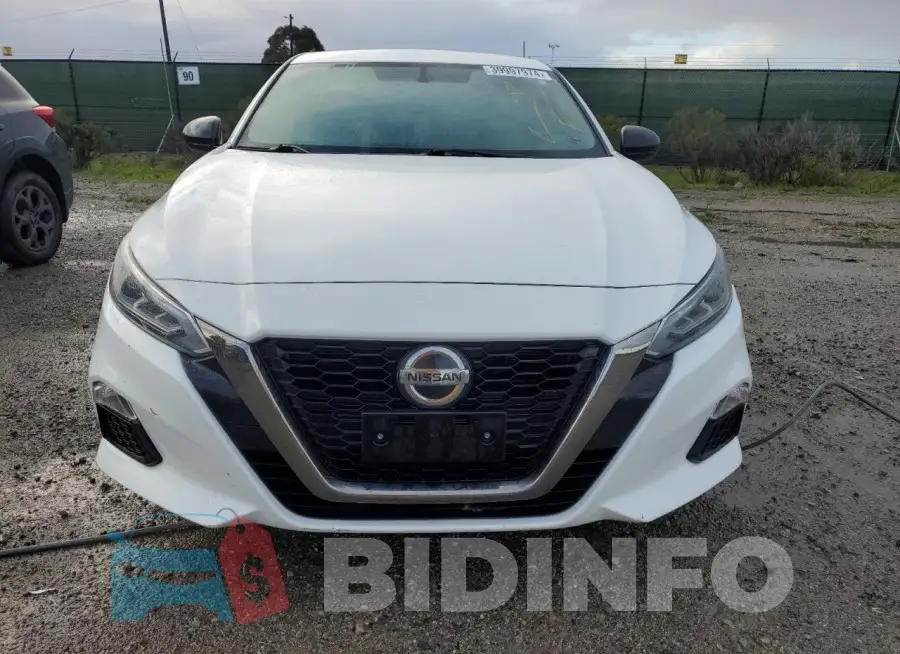 1N4BL4CV8KC192015 Photo# 5