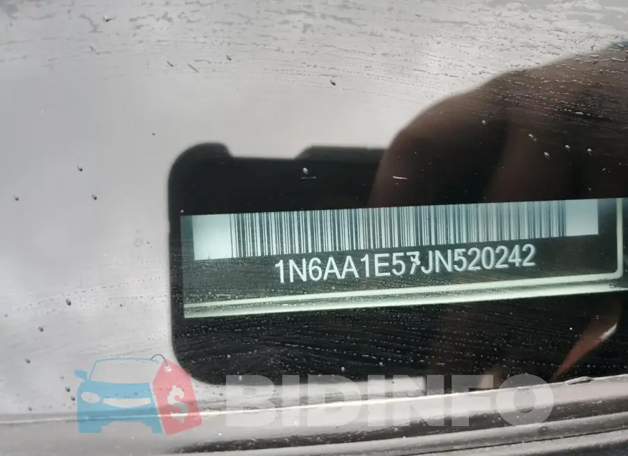 1N6AA1E57JN520242 Photo# 12