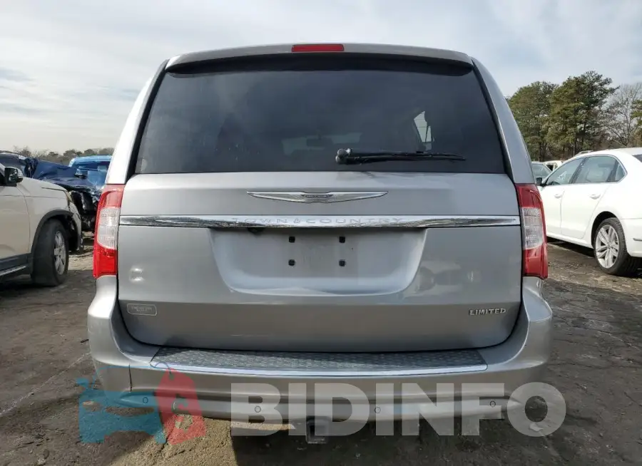 2C4RC1JG8FR677425 Photo# 6