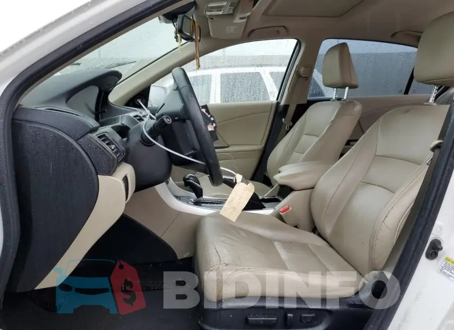 1HGCR2F83FA113392 Photo# 7