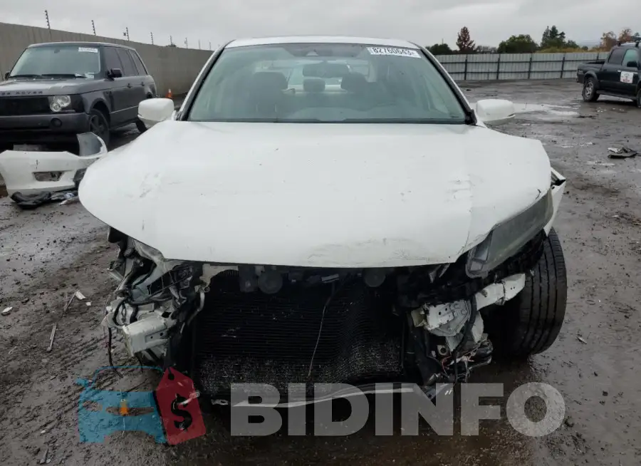 1HGCR2F83FA113392 Photo# 5