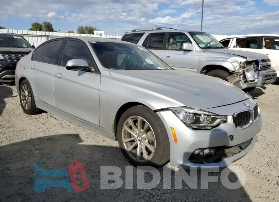 WBA8E1G55JNU89122 Photo# 4