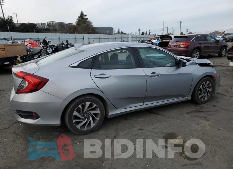 19XFC2F76HE229917 Photo# 3