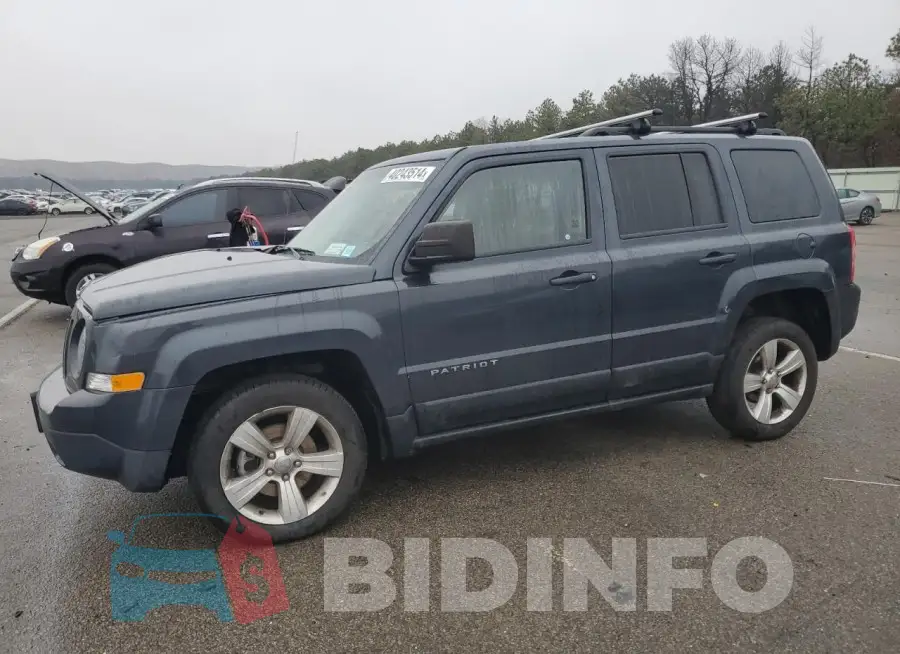 1C4NJRFB9FD290689 Photo# 1