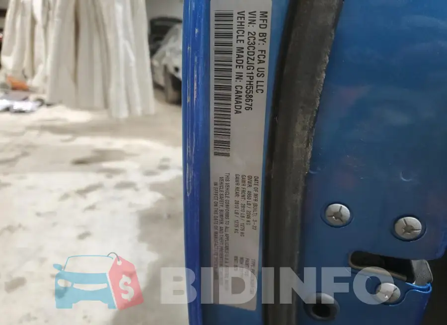 2C3CDZJG1PH558676 Photo# 13