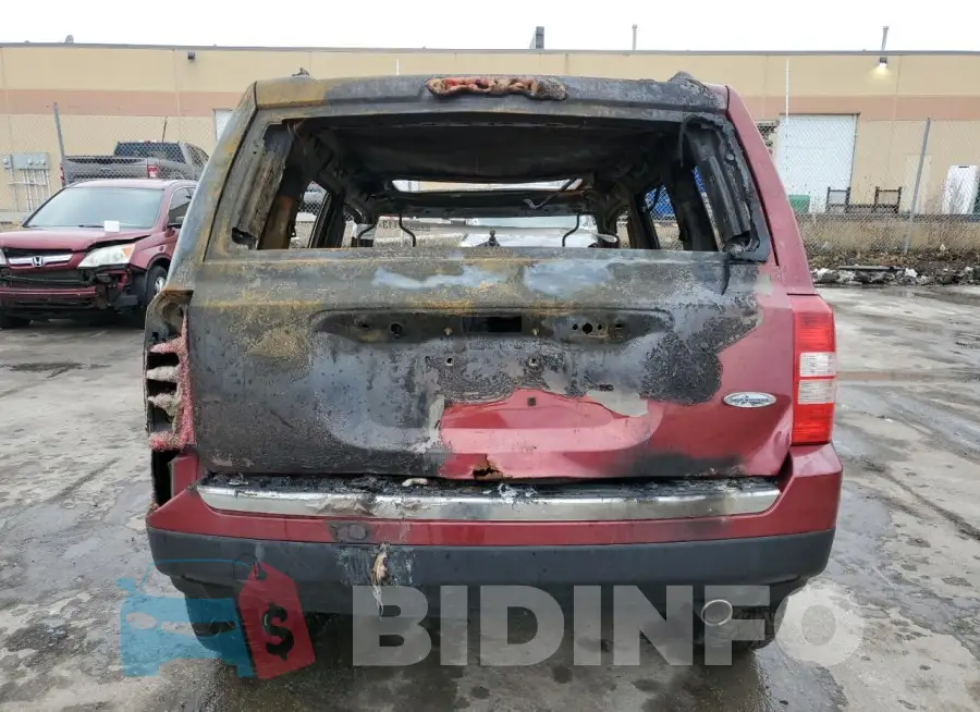 1C4NJRAB2GD608953 Photo# 6