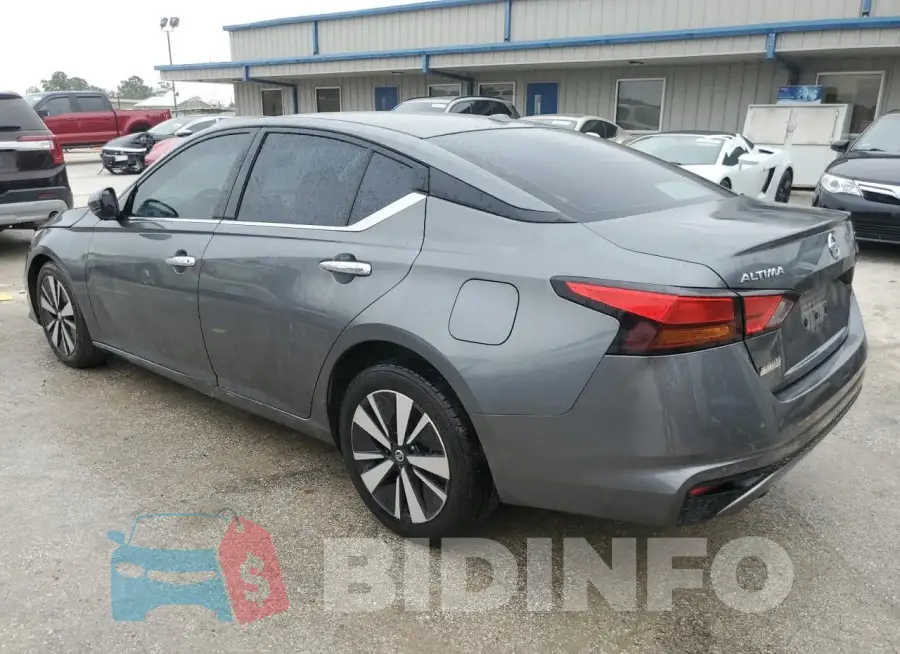1N4BL4EV1LC154382 Photo# 2