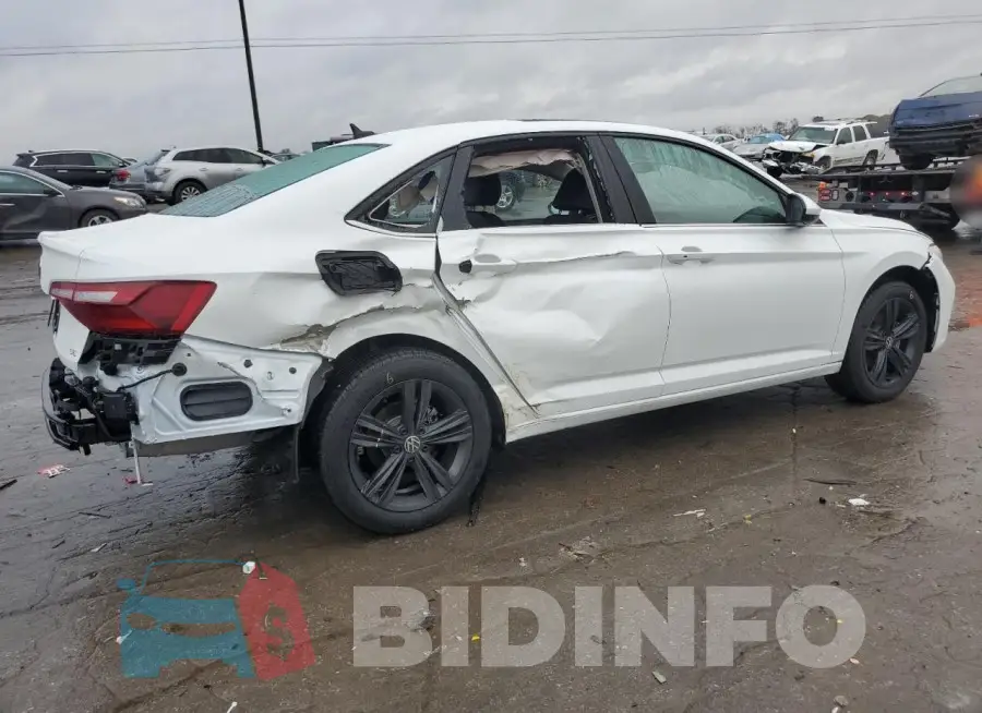 3VW7M7BU1RM047718 Photo# 3