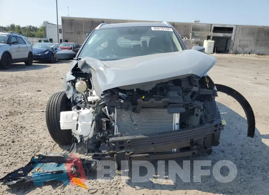 3N1CP5CV8PL557817 Photo# 5