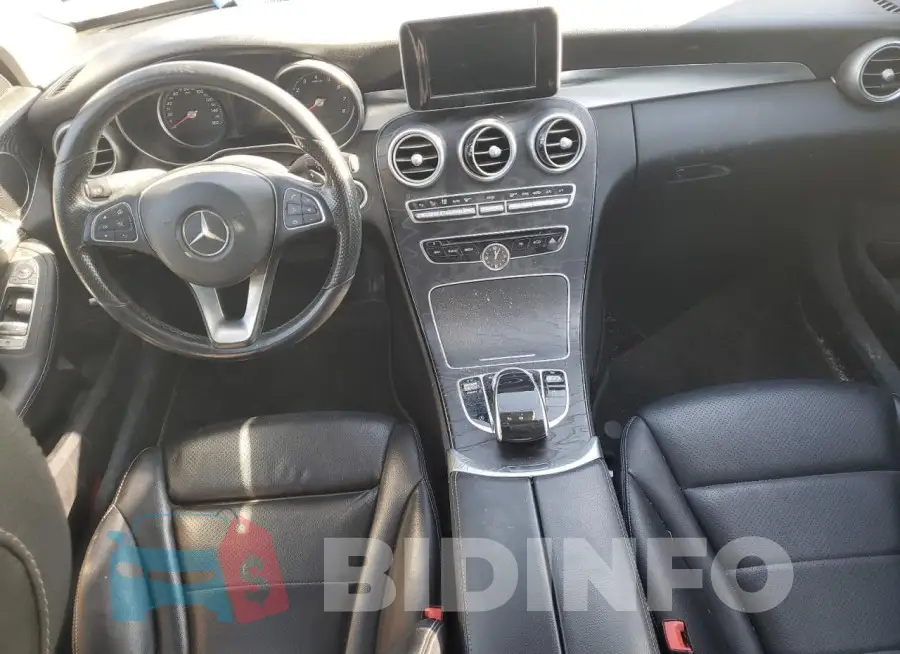 55SWF4JB2GU132882 Photo# 8