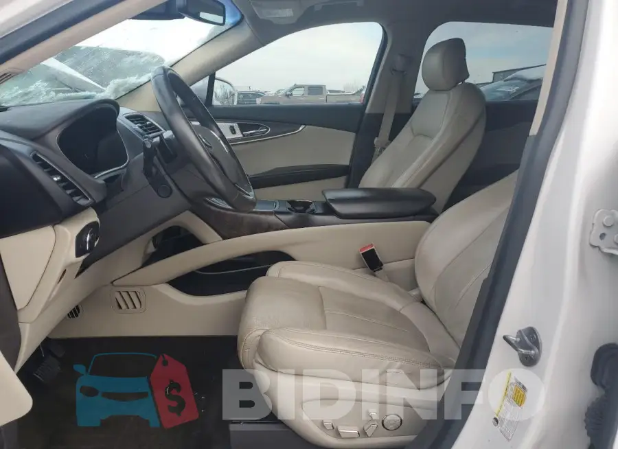 2LMTJ6LR8GBL53988 Photo# 7