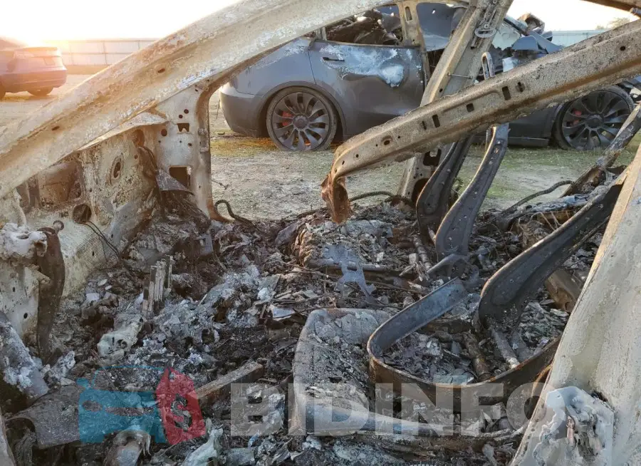 5YJ3E1EB2JF148457 Photo# 7