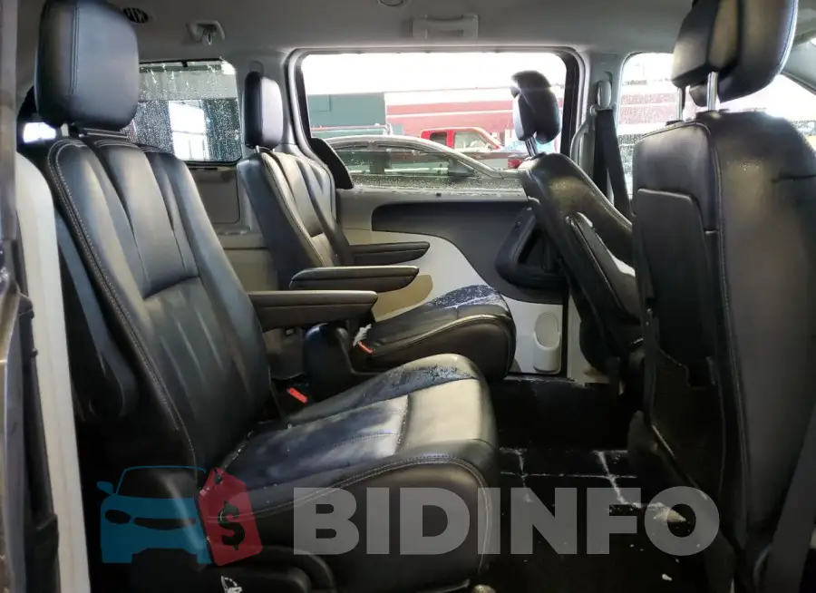 2C4RC1BGXGR304841 Photo# 11