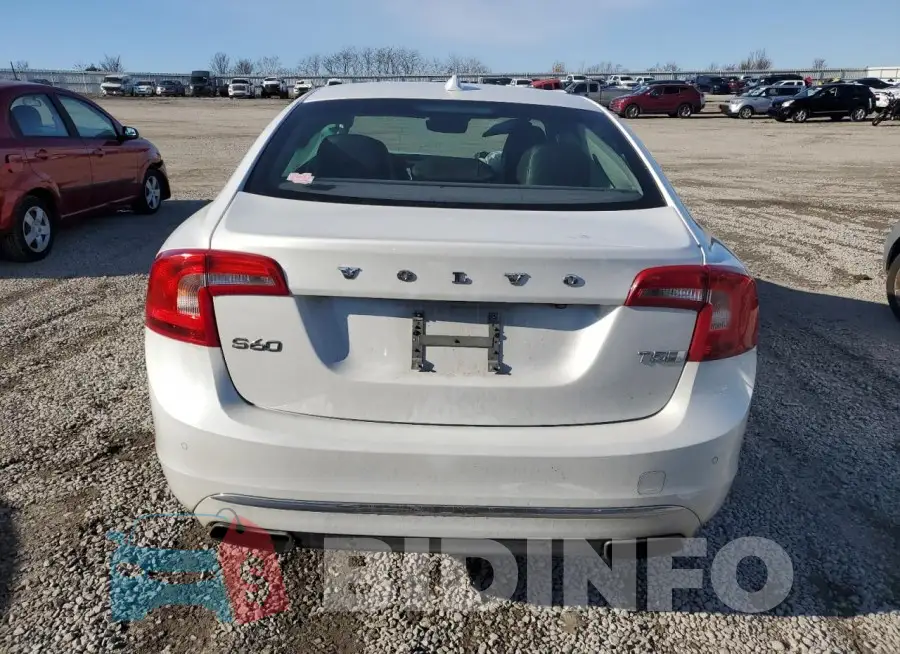 LYV402FM8GB089613 Photo# 6