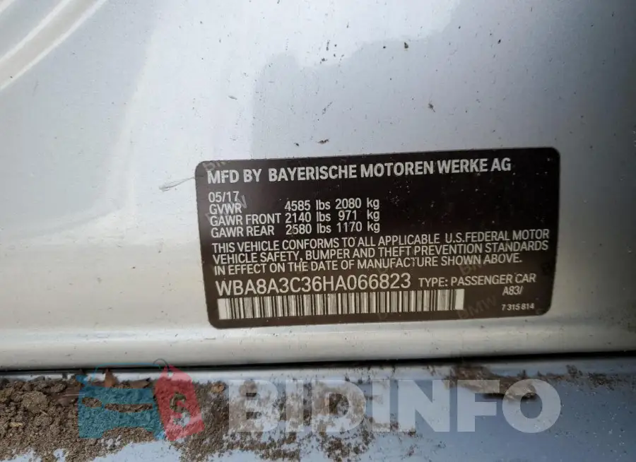 WBA8A3C36HA066823 Photo# 12