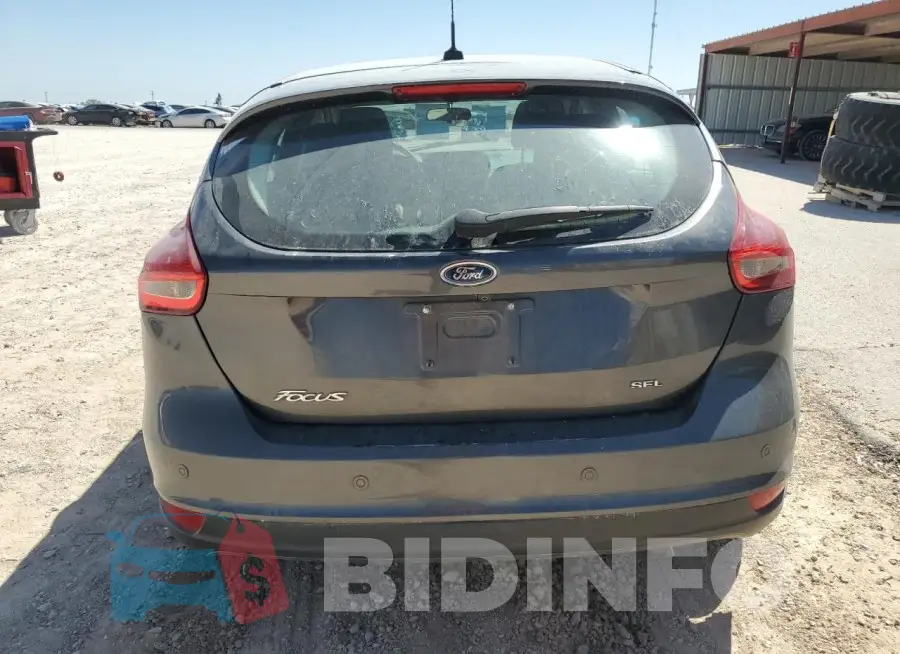1FADP3M28JL302412 Photo# 6
