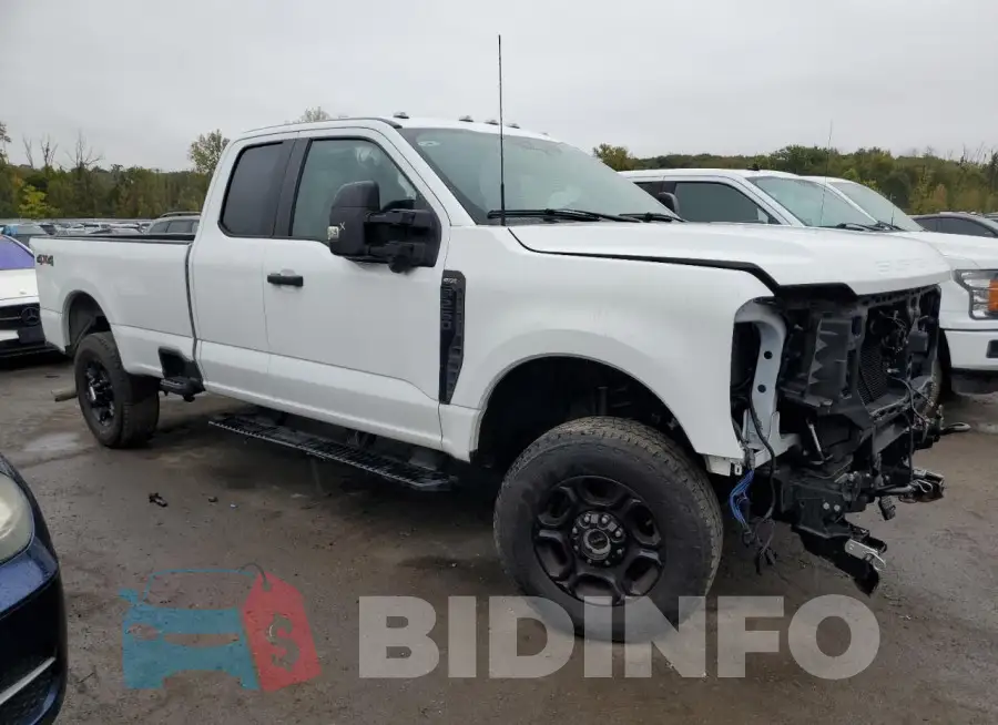 1FT8X2BA3PEC95740 Photo# 4