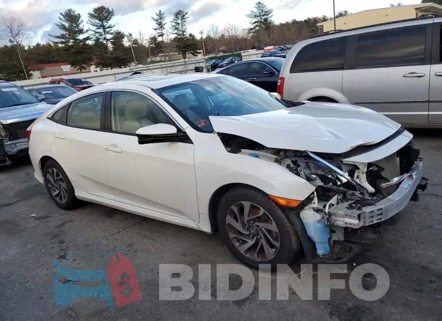 19XFC2F70HE020012 Photo# 4