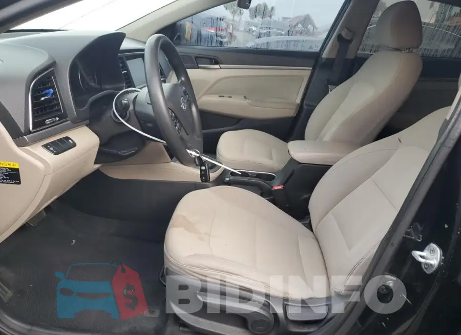5NPD84LF8HH002739 Photo# 7