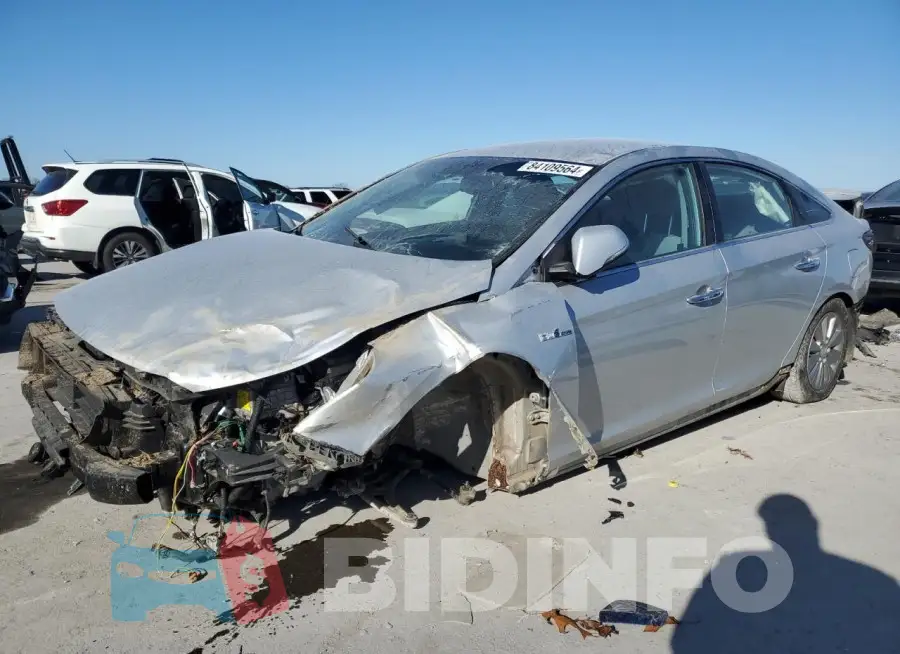 KMHE24L15GA038030 Photo# 1