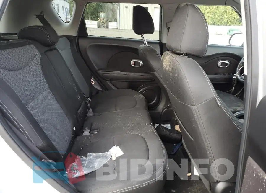 KNDJP3A5XJ7527810 Photo# 11