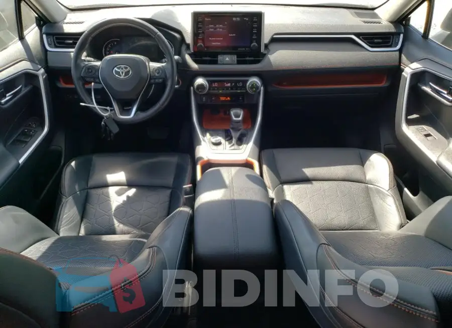 2T3J1RFV8KW003624 Photo# 8