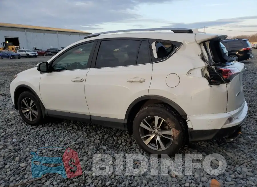 JTMRFREV7JD230191 Photo# 2