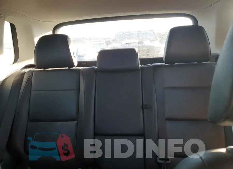 WVGBV7AX7HK018635 Photo# 10