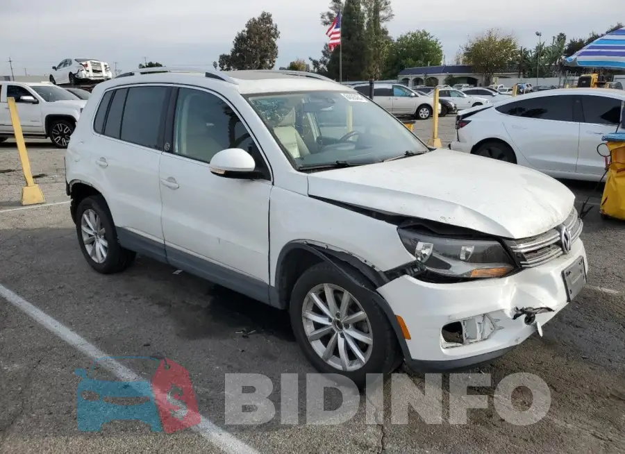 WVGRV7AX3HW502762 Photo# 4